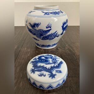 Chinese Blue And White Porcelain Jar Small w/ Lid Dragon & Phoenix Bird 4"